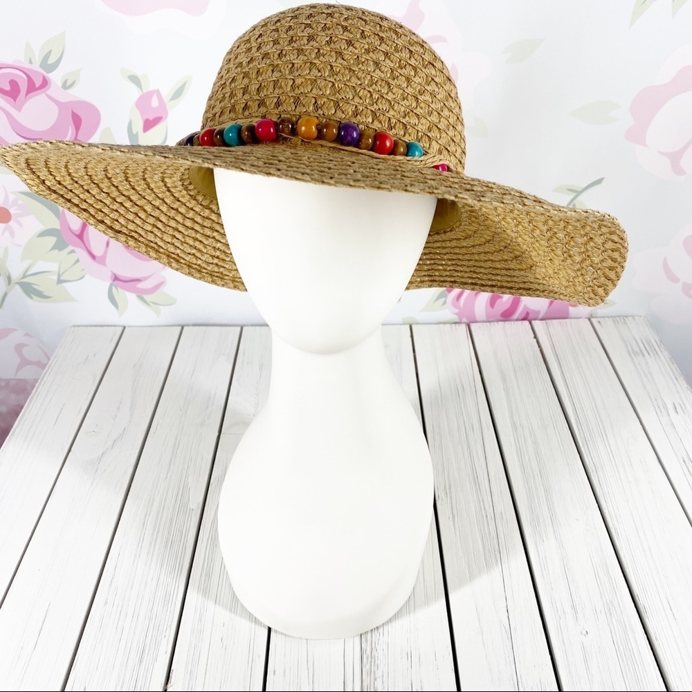 Straw Hat - Picture 3 of 9